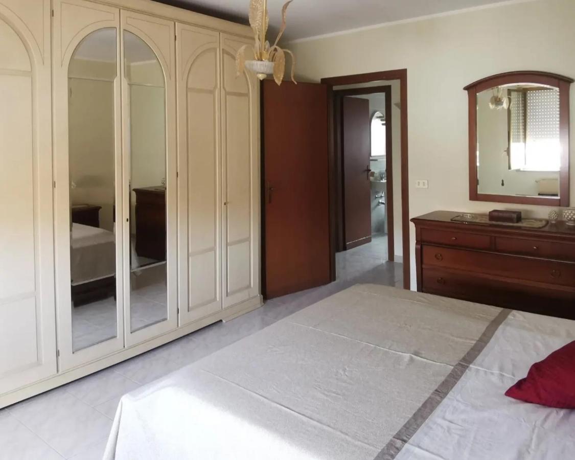 Lorenzo Guest Suite With Free Private Parking-- Cantieri Culturali パレルモ エクステリア 写真