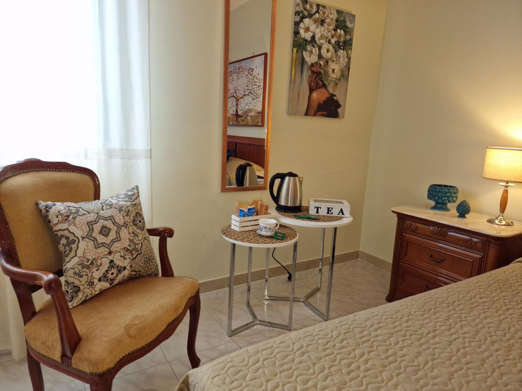 Lorenzo Guest Suite With Free Private Parking-- Cantieri Culturali パレルモ エクステリア 写真