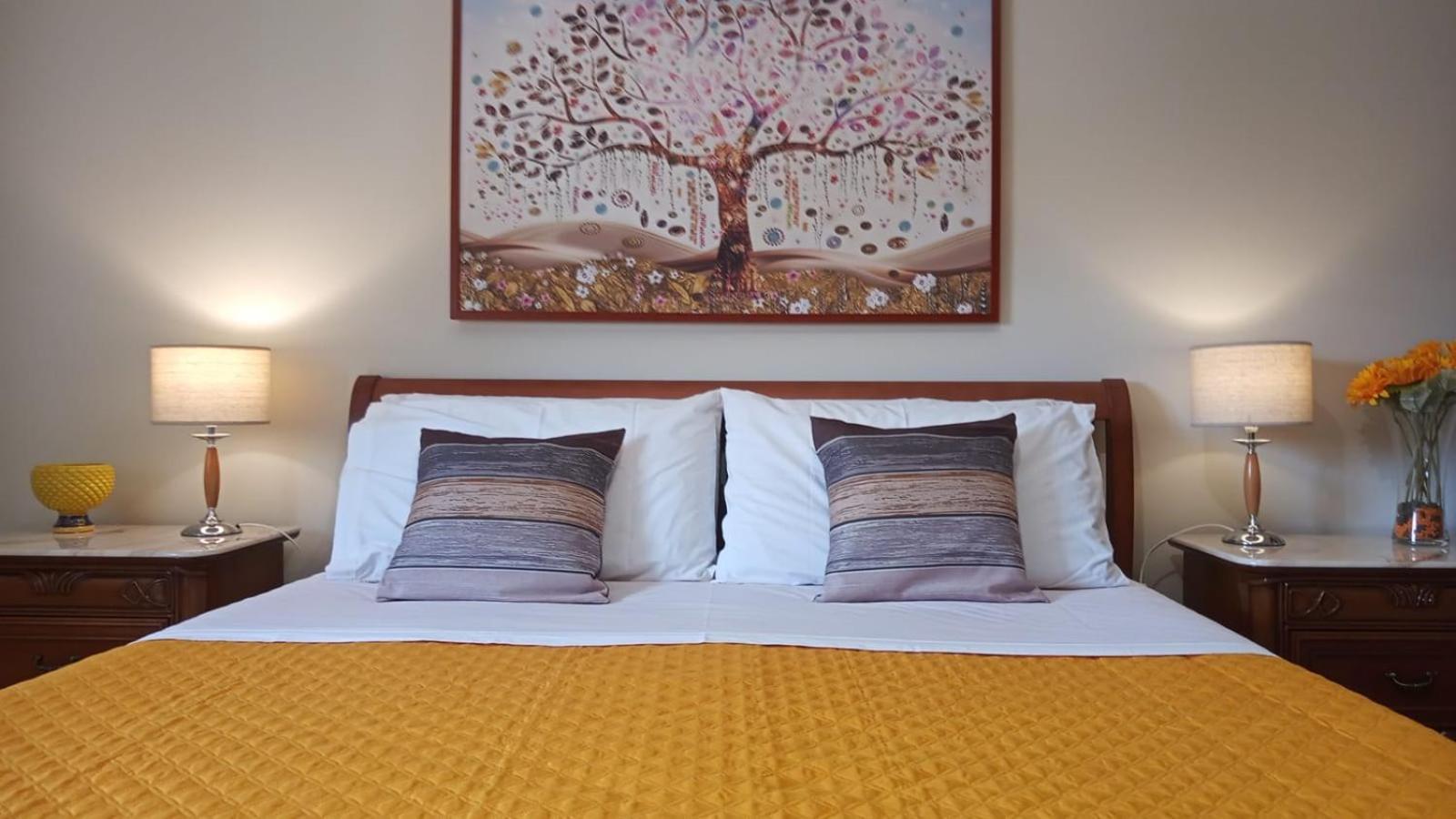 Lorenzo Guest Suite With Free Private Parking-- Cantieri Culturali パレルモ エクステリア 写真
